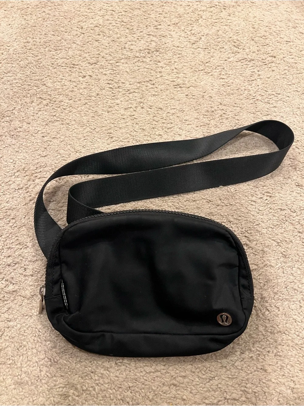 Lululemon Everywhere Belt Bag